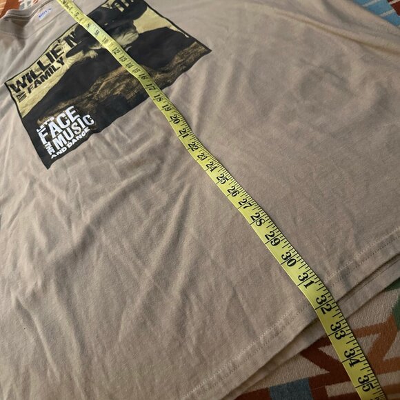 *B2G1F* Willie Nelson and Family "Trigger" T-Shirt - Picture 7 of 7